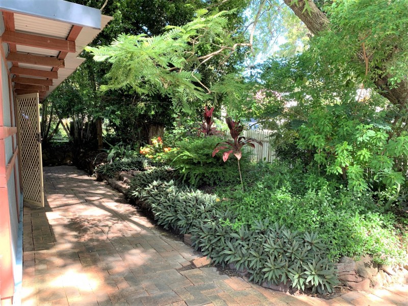 13 Marana Street, Coochiemudlo Island QLD 4184