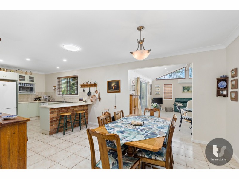 11 Tarcutta Street, Cleveland QLD 4163