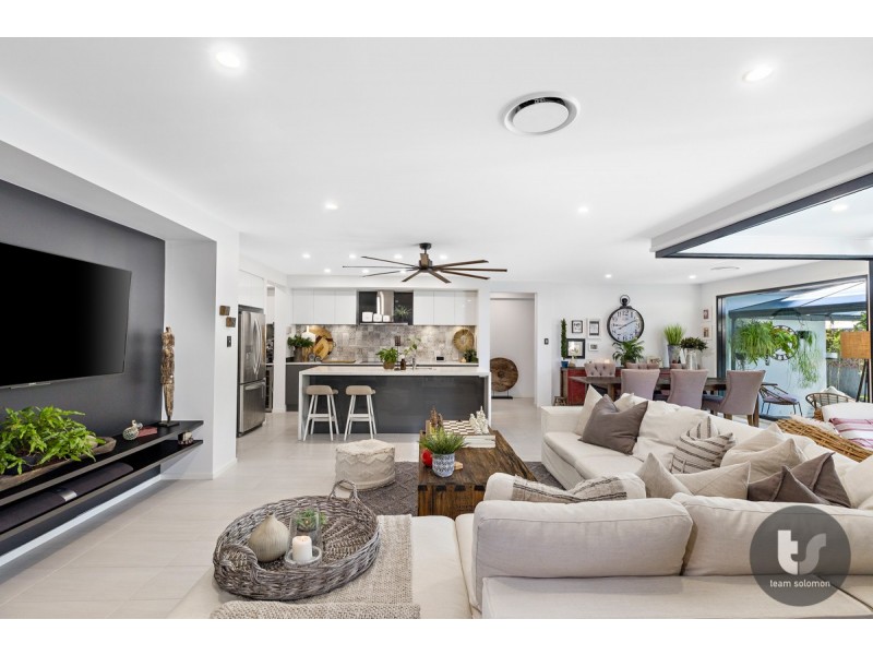 19 Springwater Street, Thornlands QLD 4164
