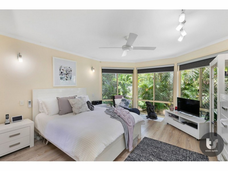 6 Lemongrove Road, Birkdale QLD 4159