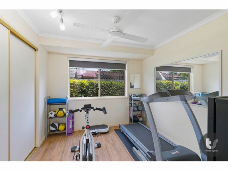 6 Lemongrove Road, Birkdale QLD 4159