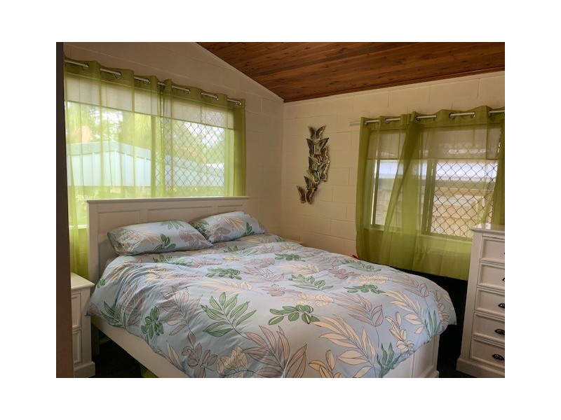 9 Pullen Street, Coochiemudlo Island QLD 4184