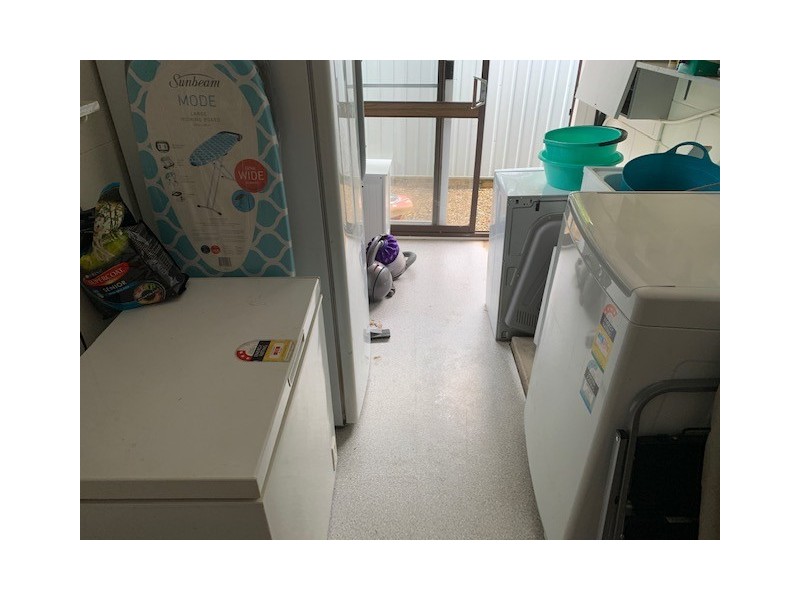 9 Pullen Street, Coochiemudlo Island QLD 4184