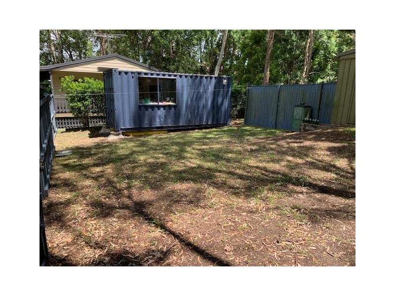 8 Merindah Street, Coochiemudlo Island QLD 4184