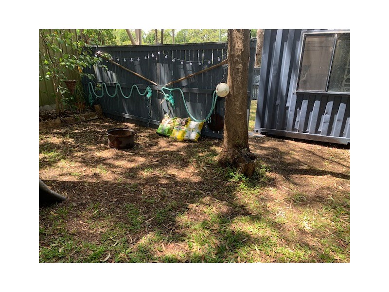 8 Merindah Street, Coochiemudlo Island QLD 4184