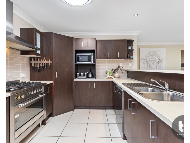 60 Sunningdale Drive, Redland Bay QLD 4165