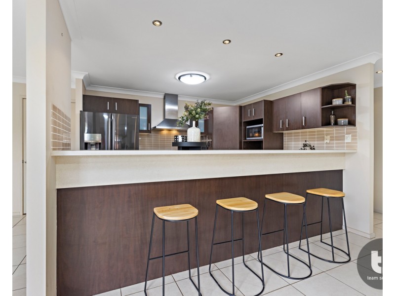 60 Sunningdale Drive, Redland Bay QLD 4165