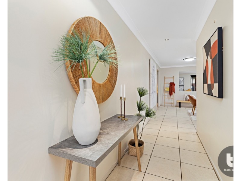 60 Sunningdale Drive, Redland Bay QLD 4165