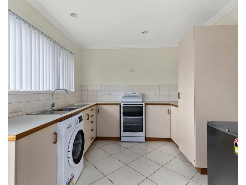 48 Cleveland-Redland Bay Road, Thornlands QLD 4164