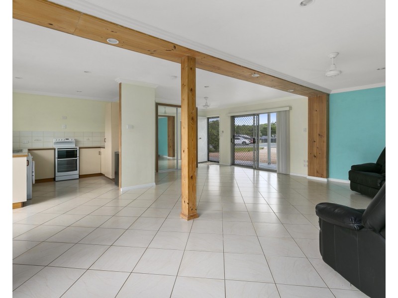 48 Cleveland-Redland Bay Road, Thornlands QLD 4164