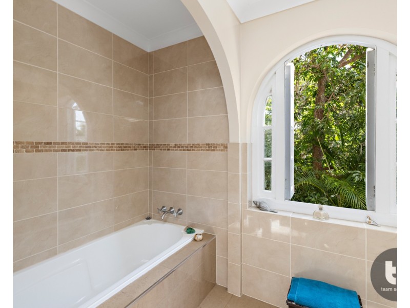 49-51 Dinwoodie Road, Thornlands QLD 4164