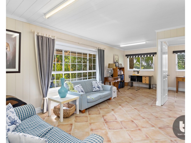 49-51 Dinwoodie Road, Thornlands QLD 4164