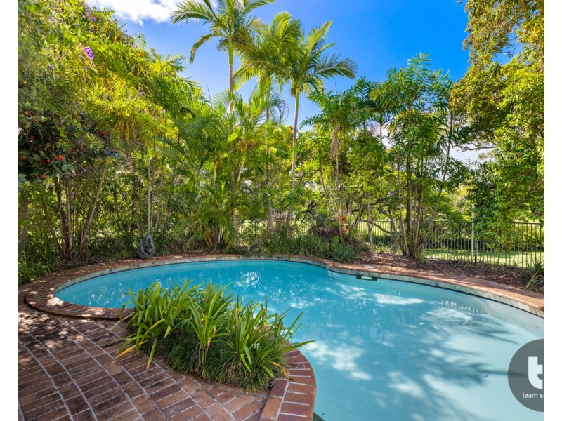 49-51 Dinwoodie Road, Thornlands QLD 4164