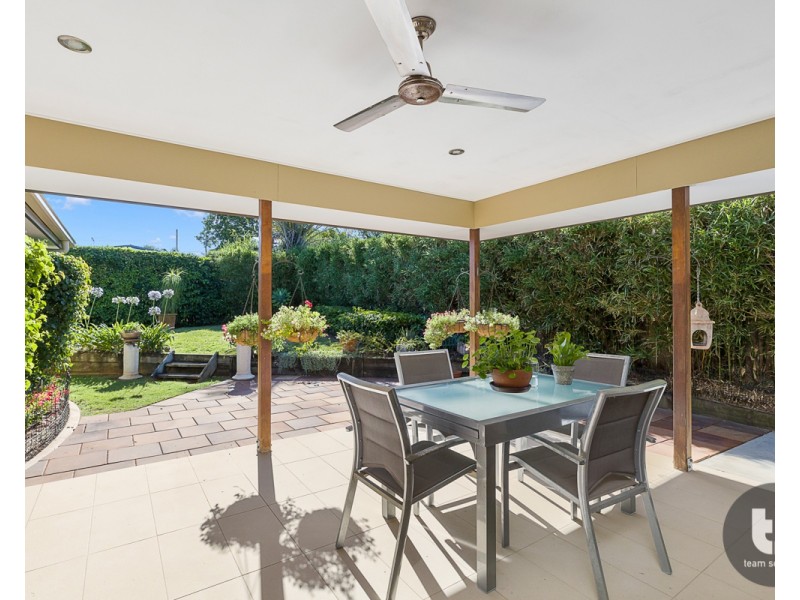 14 Glenjustins Street, Wynnum West QLD 4178