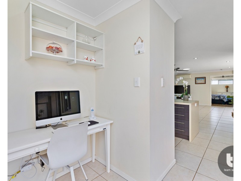 14 Glenjustins Street, Wynnum West QLD 4178