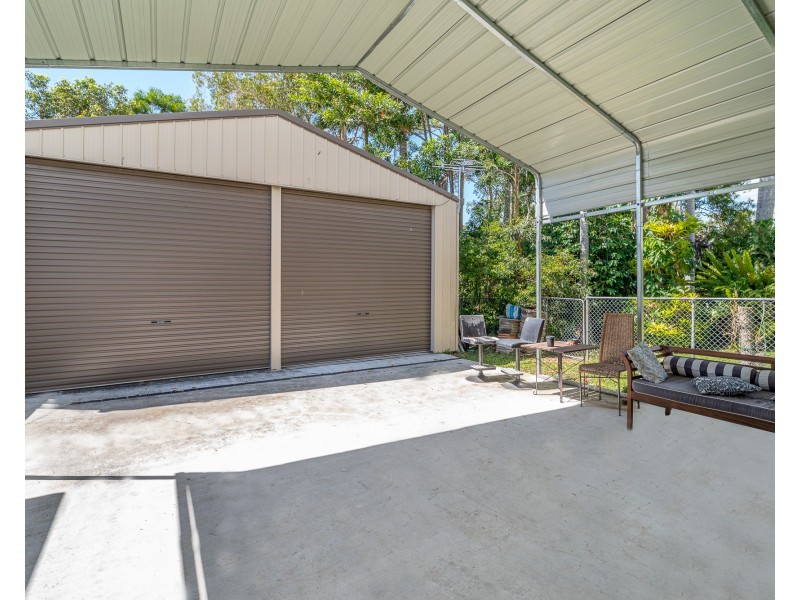 6 Watsonia Street, Redland Bay QLD 4165