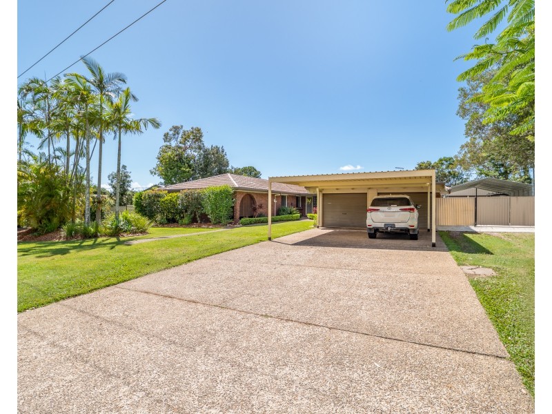 6 Watsonia Street, Redland Bay QLD 4165