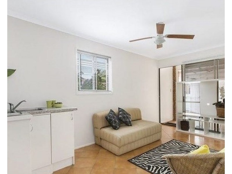 18 Boronia Street, Redland Bay QLD 4165