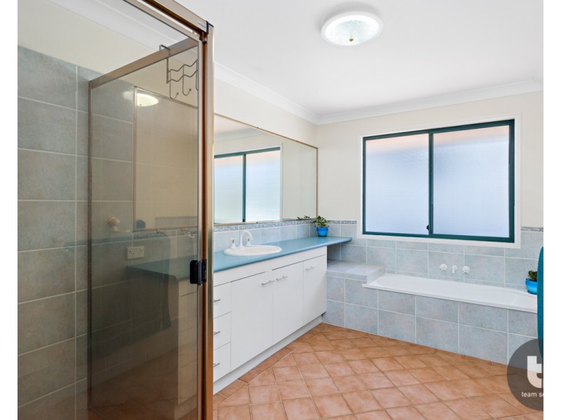 25 Fletcher Terrace, Ormiston QLD 4160