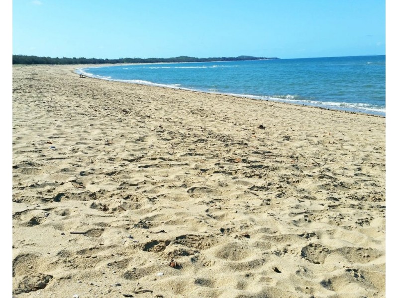 Lot 6 Shoal Point Road, Bucasia QLD 4750