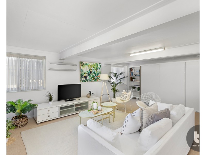 14 Glenjustins Street, Wynnum West QLD 4178
