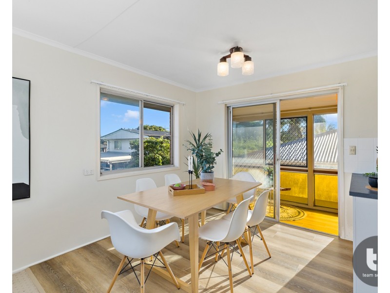 14 Glenjustins Street, Wynnum West QLD 4178