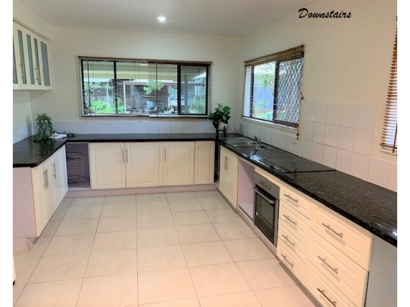 3 Phillips Street, Coochiemudlo Island QLD 4184