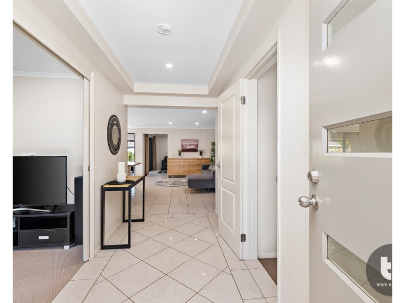 26 Creekwood Street, Victoria Point QLD 4165