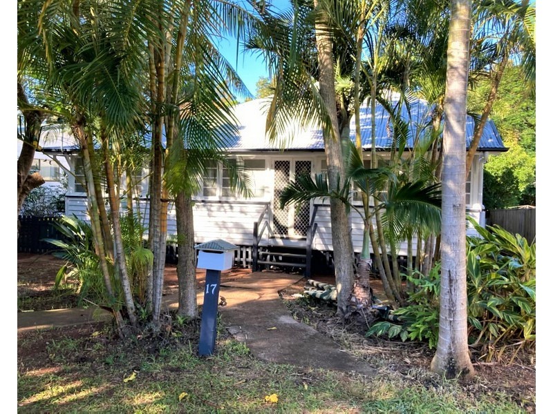 17 Kingfisher Street, Coochiemudlo Island QLD 4184