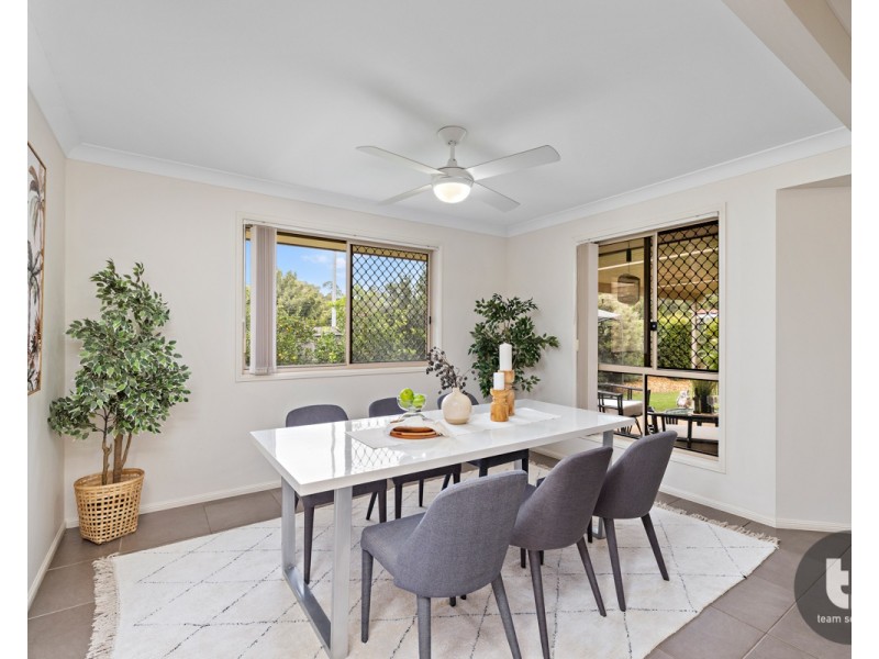 11 Dory Close, Redland Bay QLD 4165