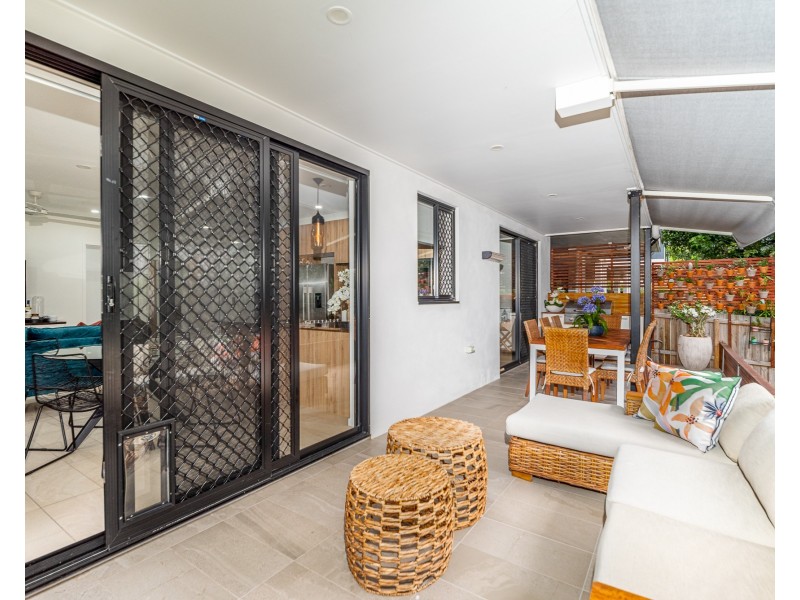 1/23 Waratah Avenue, Carina QLD 4152