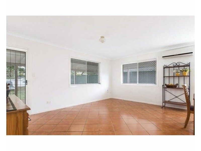 18 Boronia Street, Redland Bay QLD 4165