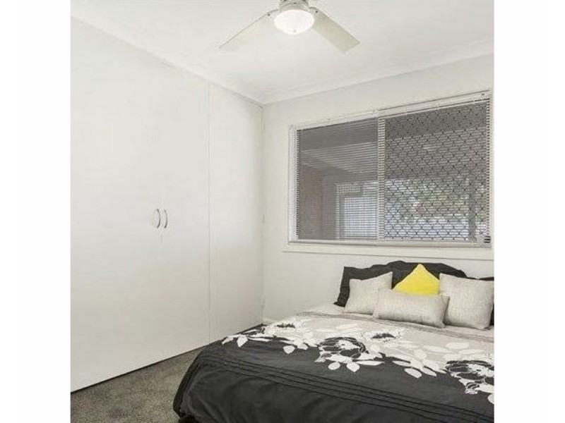 18 Boronia Street, Redland Bay QLD 4165
