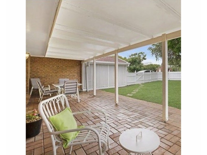 18 Boronia Street, Redland Bay QLD 4165