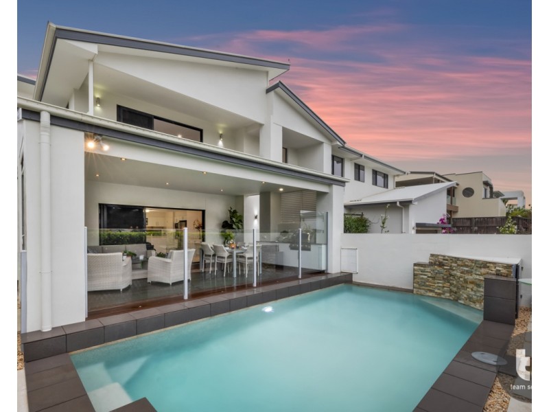 14 Bay Crest Place, Thornlands QLD 4164