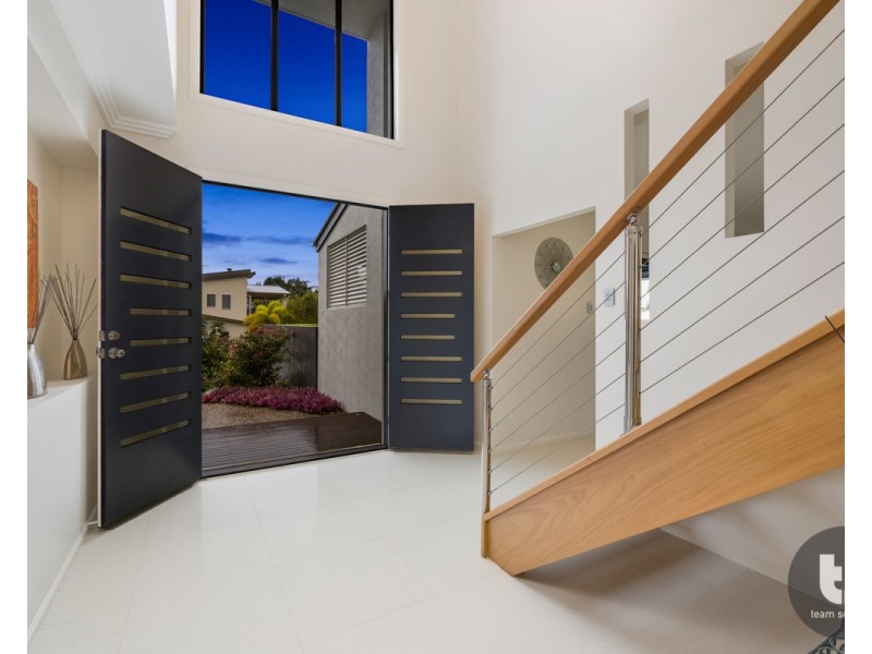 14 Bay Crest Place, Thornlands QLD 4164