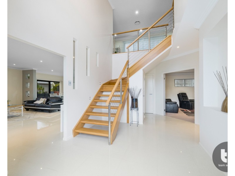 14 Bay Crest Place, Thornlands QLD 4164