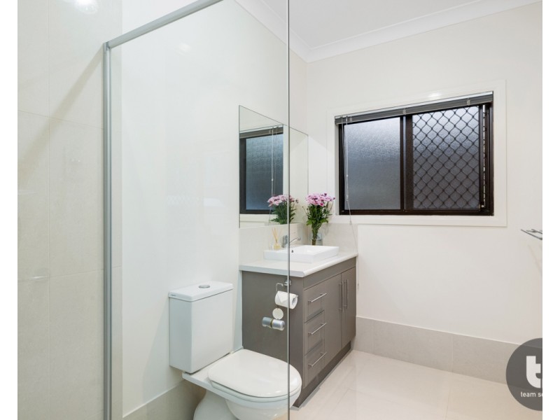 14 Bay Crest Place, Thornlands QLD 4164