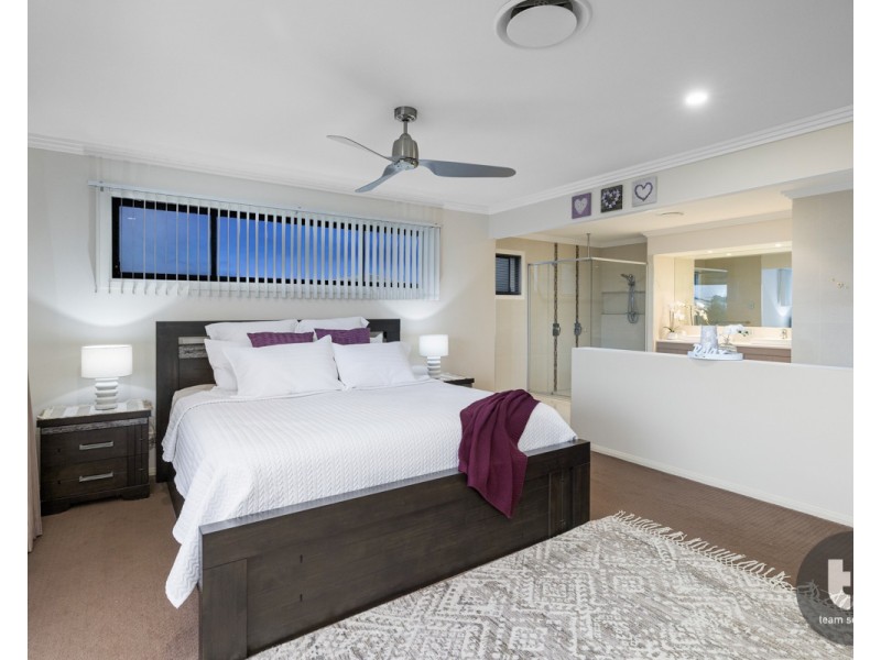 14 Bay Crest Place, Thornlands QLD 4164