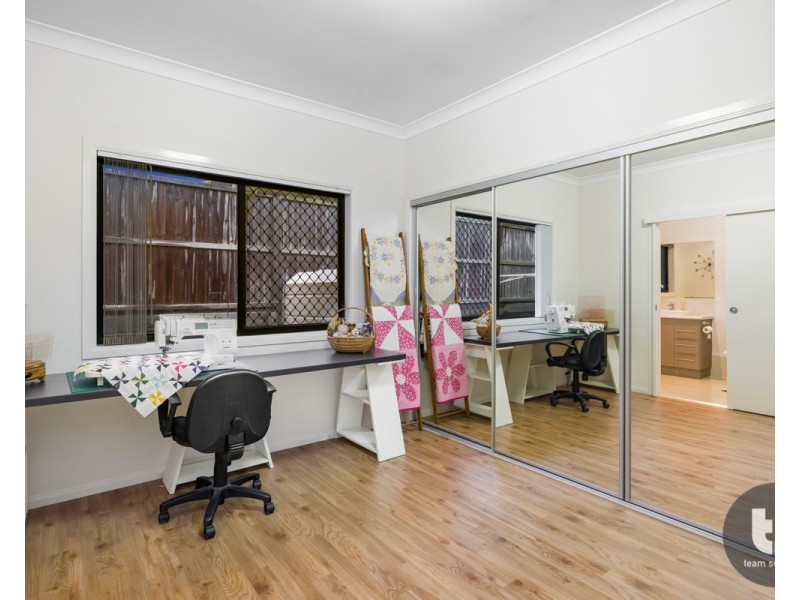 14 Bay Crest Place, Thornlands QLD 4164