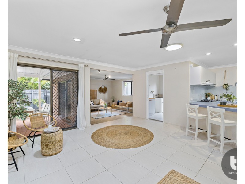 6 Persimmon Court, Capalaba QLD 4157