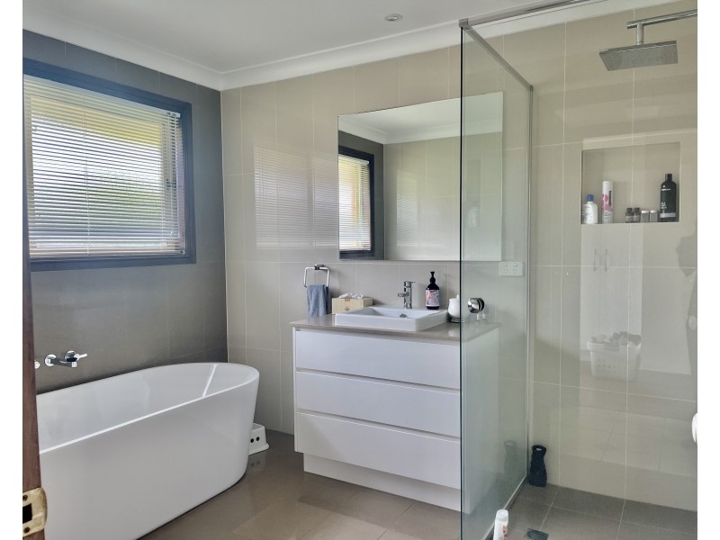 3 Apollo Court, Victoria Point QLD 4165