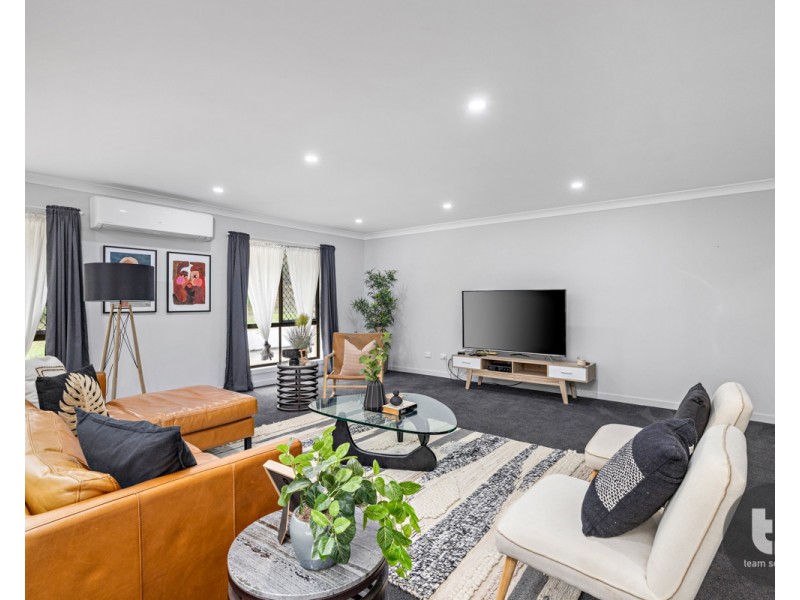 82 Booralie Street, Burbank QLD 4156