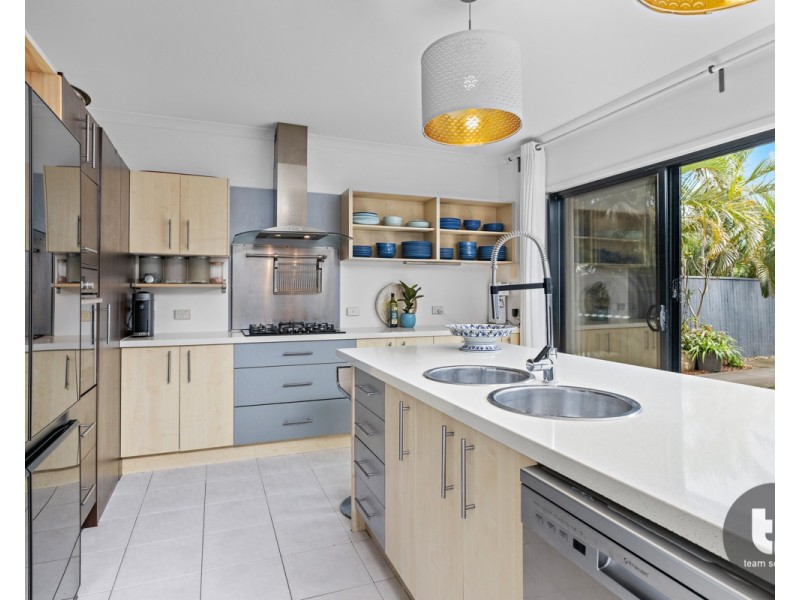 19 Ribonwood Street, Thornlands QLD 4164