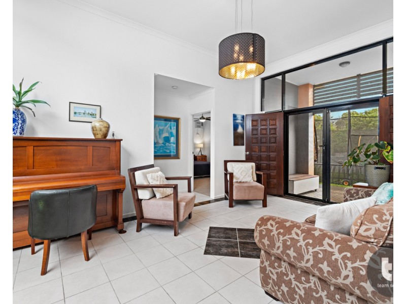 19 Ribonwood Street, Thornlands QLD 4164