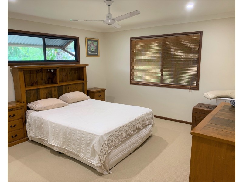 24 James Street, Coochiemudlo Island QLD 4184