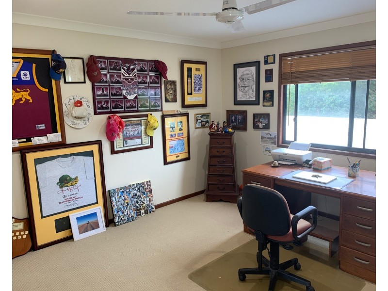 24 James Street, Coochiemudlo Island QLD 4184
