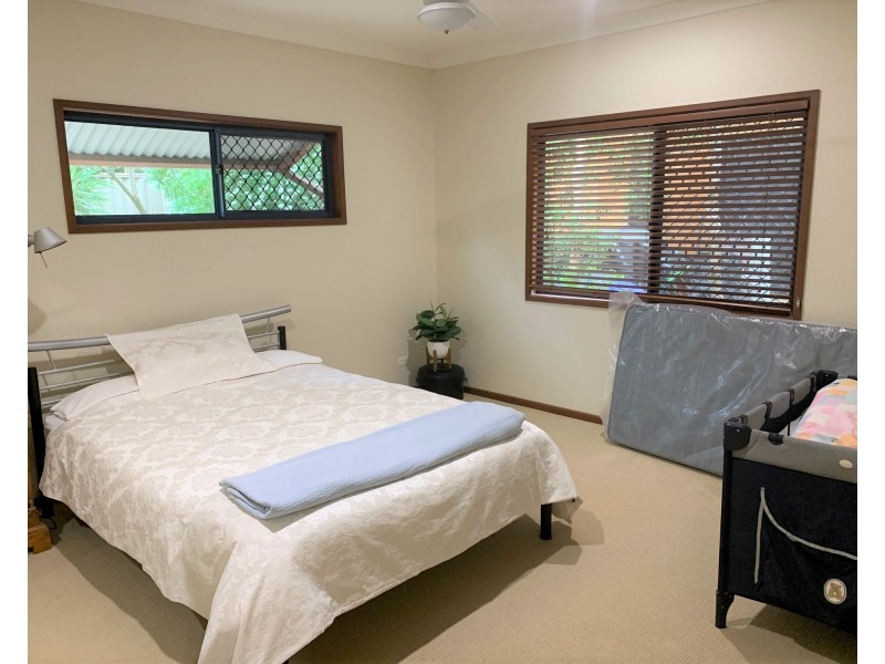 24 James Street, Coochiemudlo Island QLD 4184