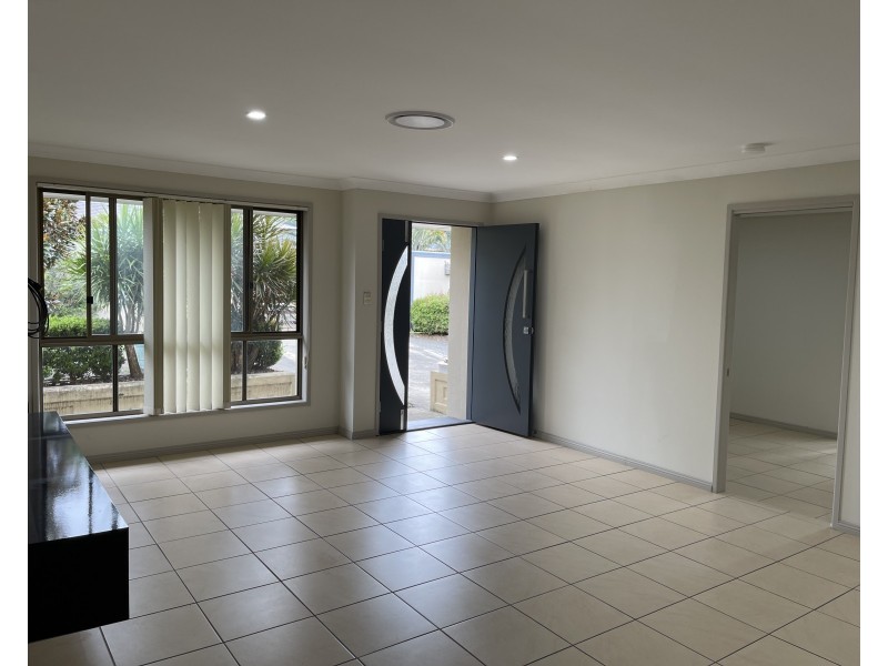 22 Callaghan Way, Capalaba QLD 4157