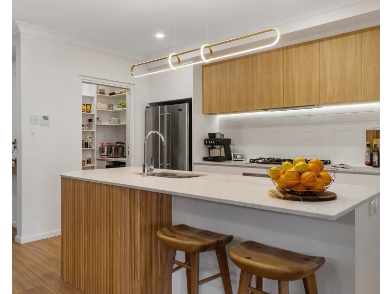 22 Rauburn Street, Thornlands QLD 4164